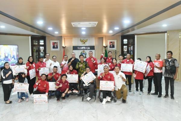 Harumkan Nama Sumut di Ajang Internasional, Pj Gubernur Sumut Beri Bonus Rp3,1 Miliar ke Atlet Penyandang Disabilitas